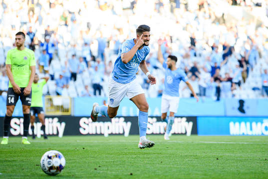 Antonio Colak of Malmö FF celebrates the 1-0 goal
