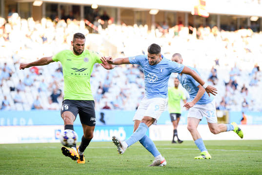 Ivan Paurevic of Riga and Antonio Colak of Malmö FF