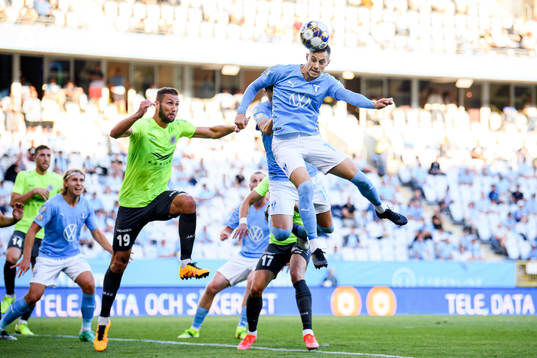 Ivan Paurevic of Riga and Veljko Birmancevic of Malmö FF
