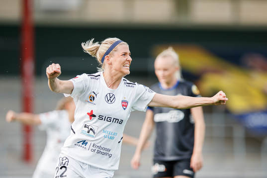 Rosengårds Olivia Schough jublar