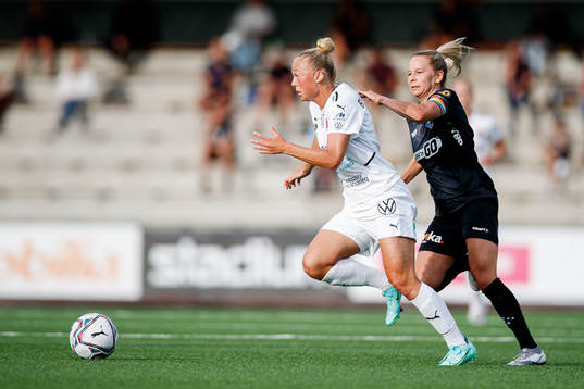 Rosengårds Hanna Bennison och Växjös Emmi Alanen