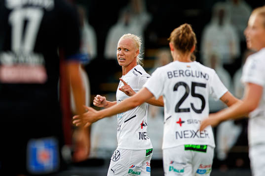 Rosengårds Caroline Seger jublar