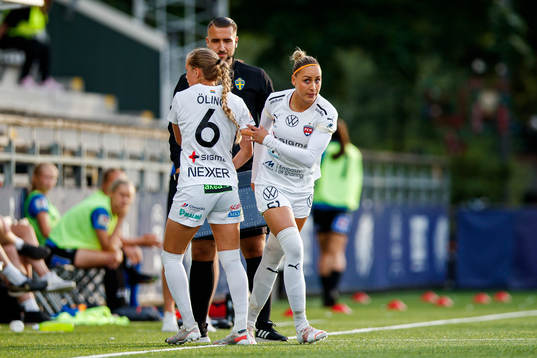 Rosengårds Ria Noora Minerva Öling och Sanne Troelsgaard