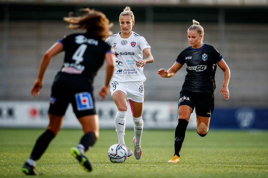Rosengårds Nathalie Björn och Växjös Amanda Johnsson