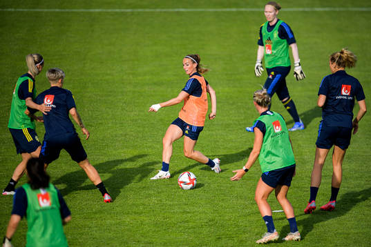 Kosovare Asllani