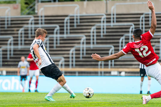 Landskronas Oscar Petersson gör 1-1