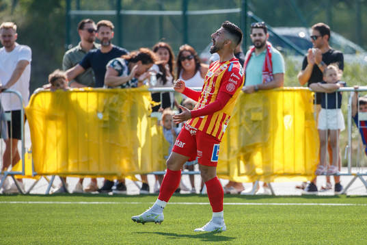 Örebro Syrianskas Rodin Deprem jublar