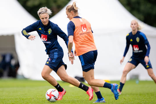 Lina Hurtig och Fridolina Rolfö