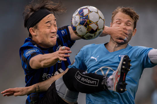 Bläddra bland fler bilder av Fotboll, Allsvenskan, Malmö FF - Sirius