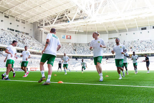 Hammarbys spelare värmer upp