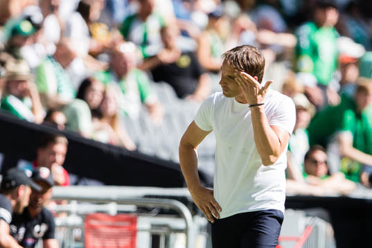 Hammarbys tränare Milos Milojevic deppar