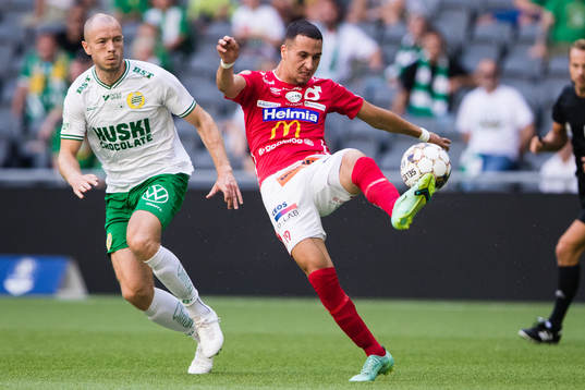 Hammarbys Jon Gudni Fjoluson och Degerfors Abdelrahman Saidi