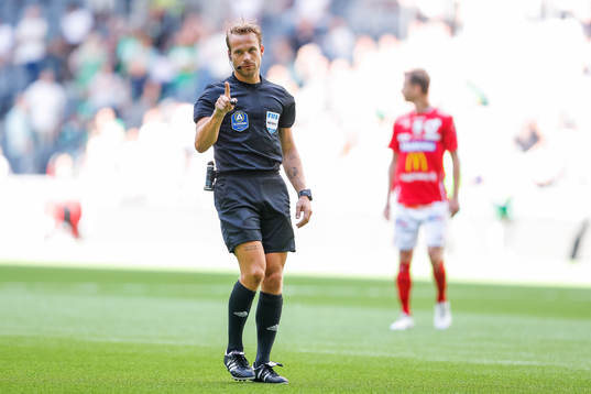 Domare Kristoffer Karlsson