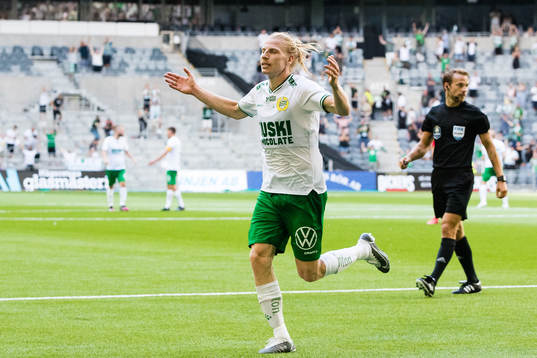 Hammarbys Gustav Ludwigson jublar