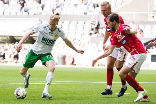 Hammarbys Gustav Ludwigson skjuter 5-1 för Hammarby