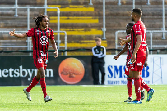 Östersunds Francis Jno-Baptiste jublar