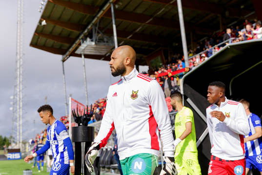 Östersunds målvakt Aly Keita