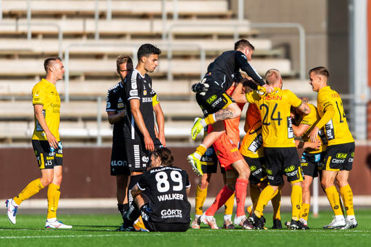 Elfsborgs spelare jublar