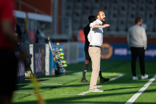 Örebros tränare Vitor Gazimba