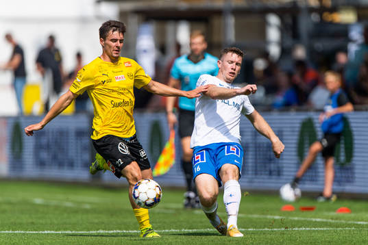 Mjällbys Jesper Gustavsson och IFK Norrköpings Viktor