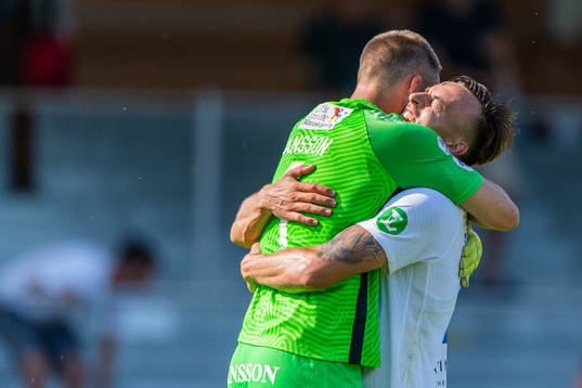 IFK Norrköpings målvakt Oscar Jansson och Henrik
