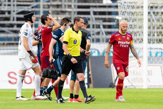 Djurgårdens Hjalmar Ekdal får vård