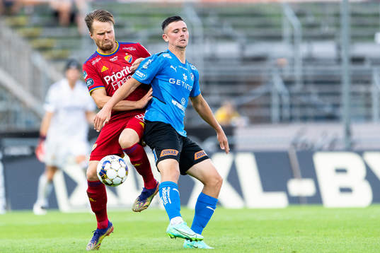 Djurgårdens Jacob Une Larsson och Halmstads Markus