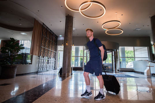 Anders Christiansen arrives at the hotel