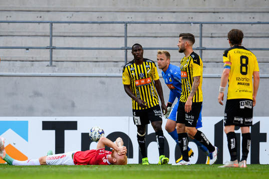 Kalmars Nils Fröling deppar