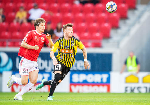 Kalmars Oliver Berg och Häckens Tobias Heintz