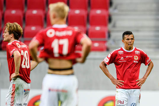 Kalmars Romario Pereira Sipiao deppar