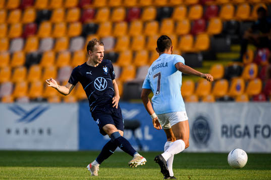 Oscar Lewicki of Malmö FF