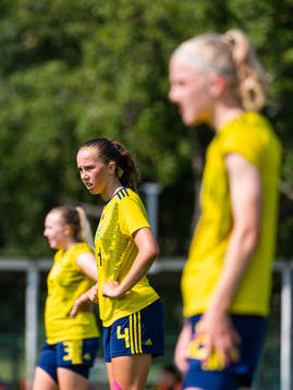 s Athinna Persson Lundgren
