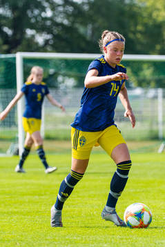 s Chloe Eriksson