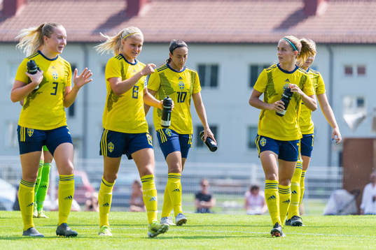 s Adina Jansson, Johanna Svedberg och Rosa Kafaji