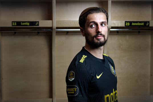 s nyförvärv Zachary Elbouzedi