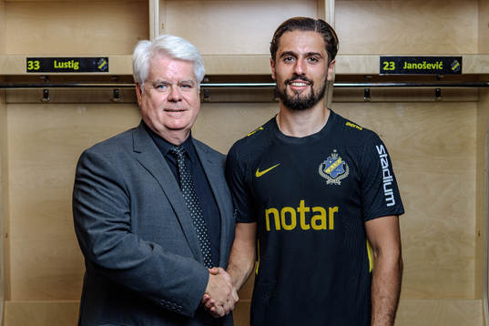 s nyförvärv Zachary Elbouzedi