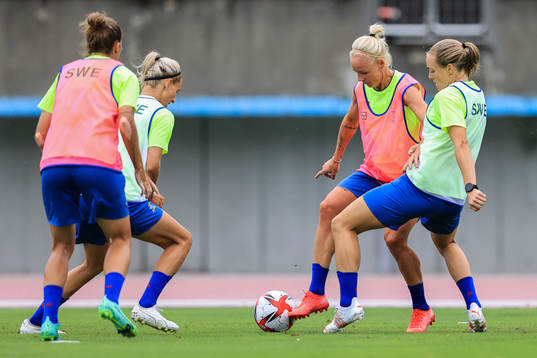 Emma Kullberg, Caroline Seger and Magdalena Eriksson of the