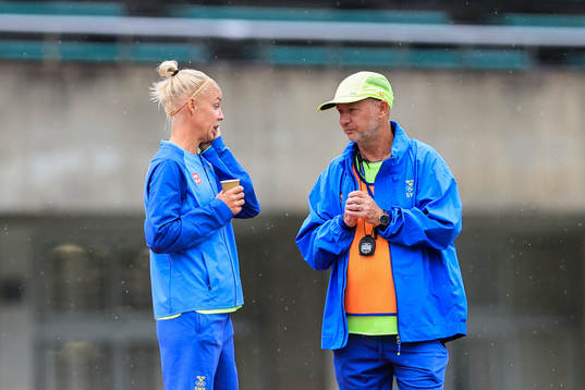 Caroline Seger and Peter Gerhardsson, head coach of the