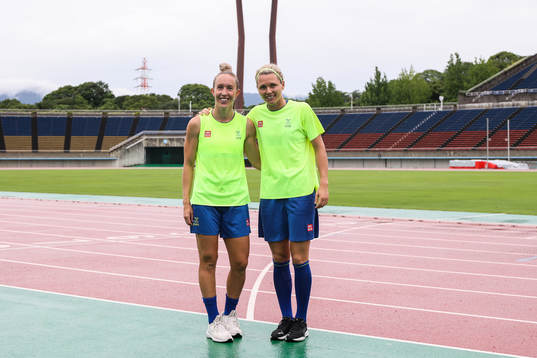 Julia Roddar and and goalkeeper Jennifer Falk of the
