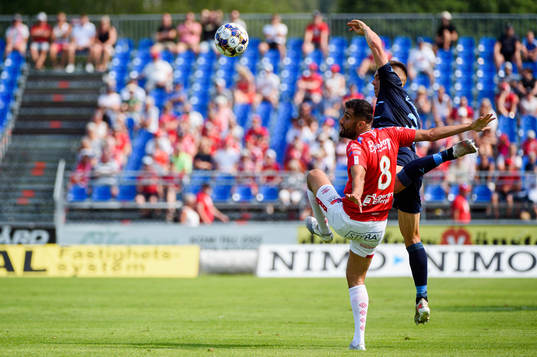 Degerfors Ferhad Ayaz och Malmö FFs Jonas Knudsen