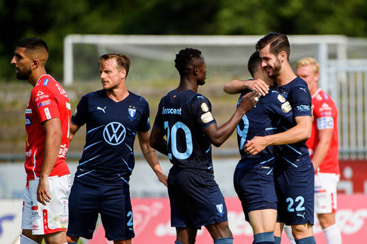 Bläddra bland fler bilder av Fotboll, Allsvenskan, Degerfors - Malmö FF