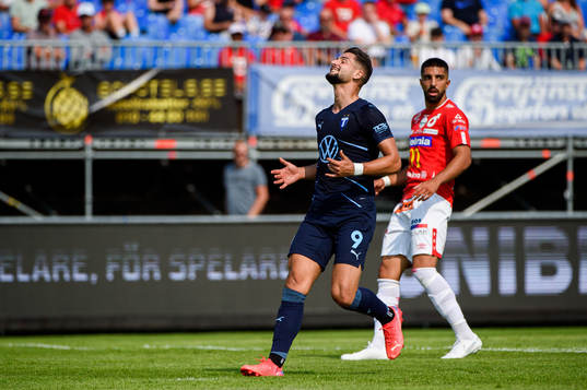 Malmö FFs Antonio Colak deppar
