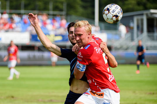 Malmö FFs Adi Nalic och Degerfors Oliver Ekroth