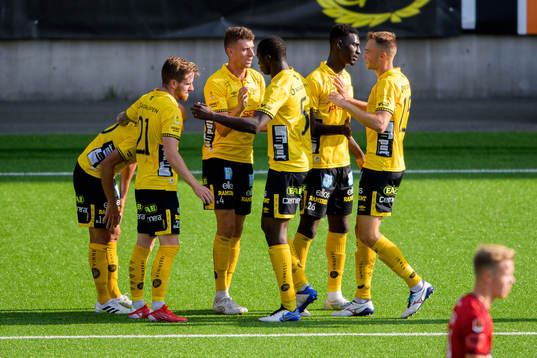 Elfsborgs Robert Gojani jublar