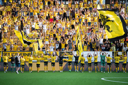 Elfsborgs spelare tackar supportrarna