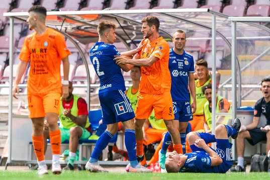 Sundsvalls Anton Eriksson och AFC Eskilstunas Ashley Mark