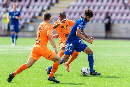 AFC Eskilstunas Abdelkarim Mammar Chaouche och Ibrahim