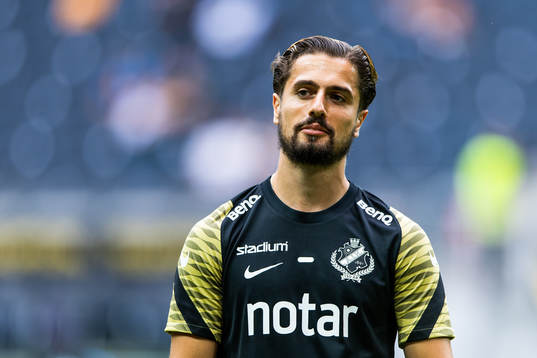 s Zack Elbouzedi