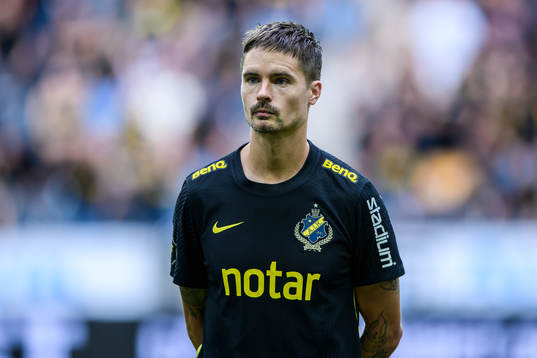 s Mikael Lustig
